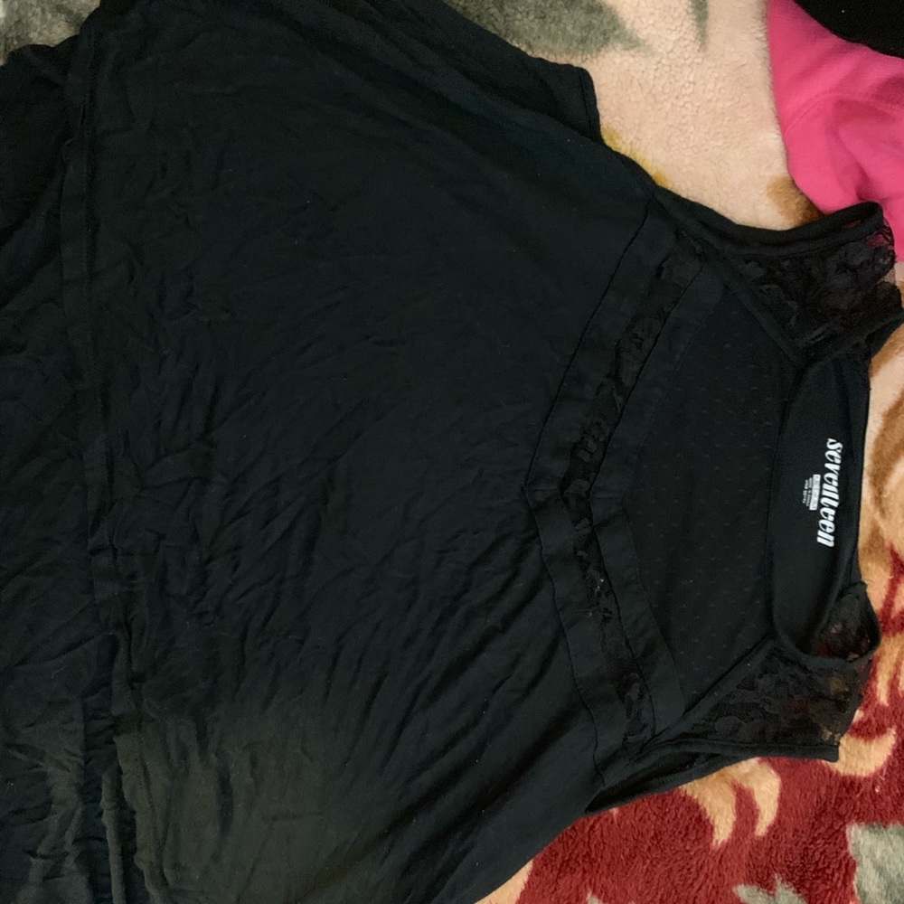 Black crop top